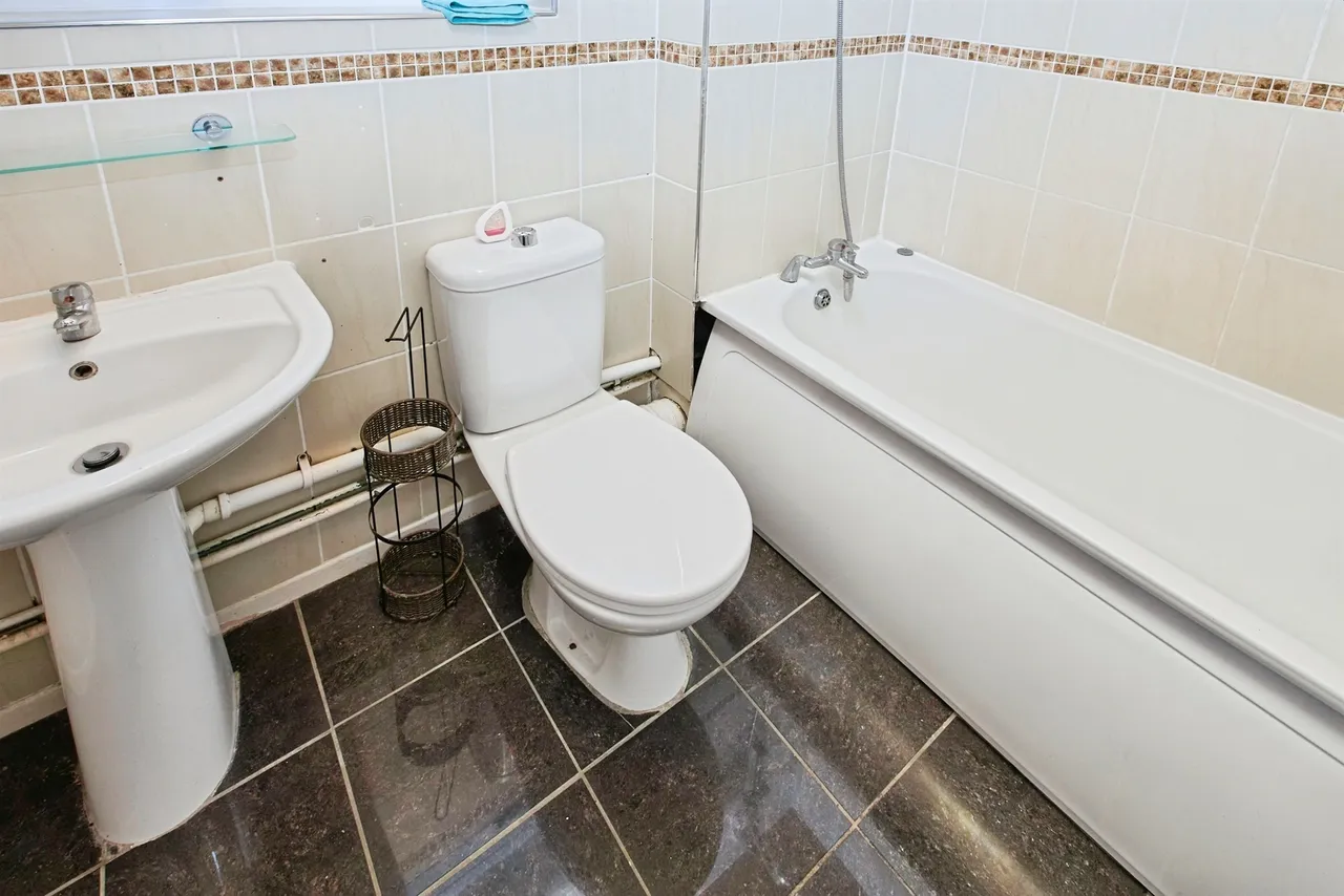 Tulla Close, Stenson Fields, DE24, photo 14