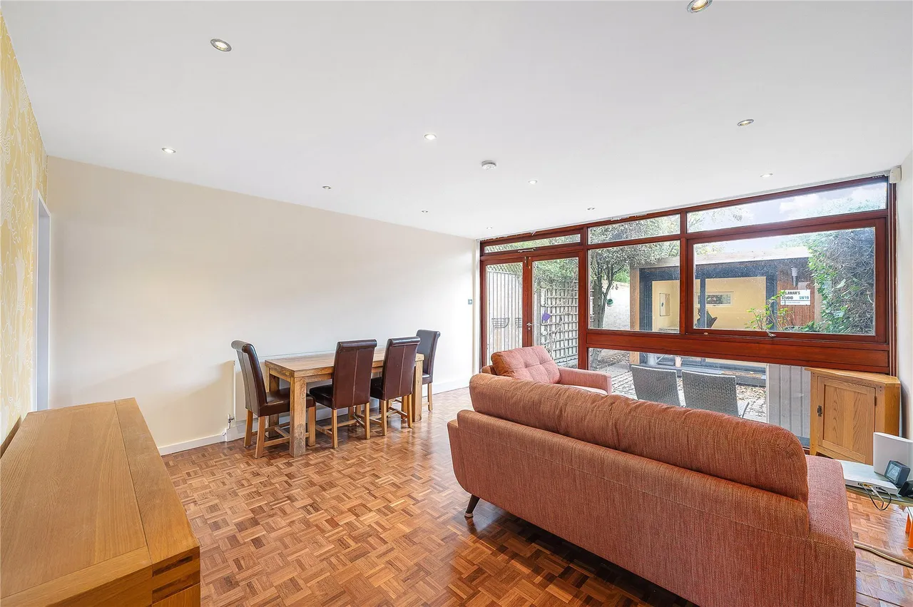 Tibbets Close, Southfields, London, SW19, photo 3