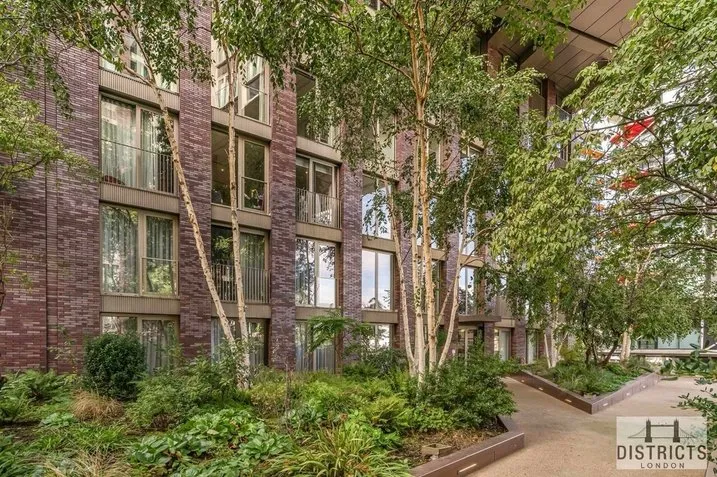 Embassy Gardens, SW11, photo 6