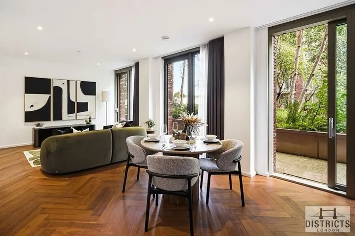 Embassy Gardens, SW11, photo 17