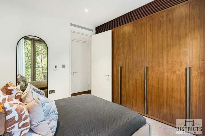 Embassy Gardens, SW11, photo 22