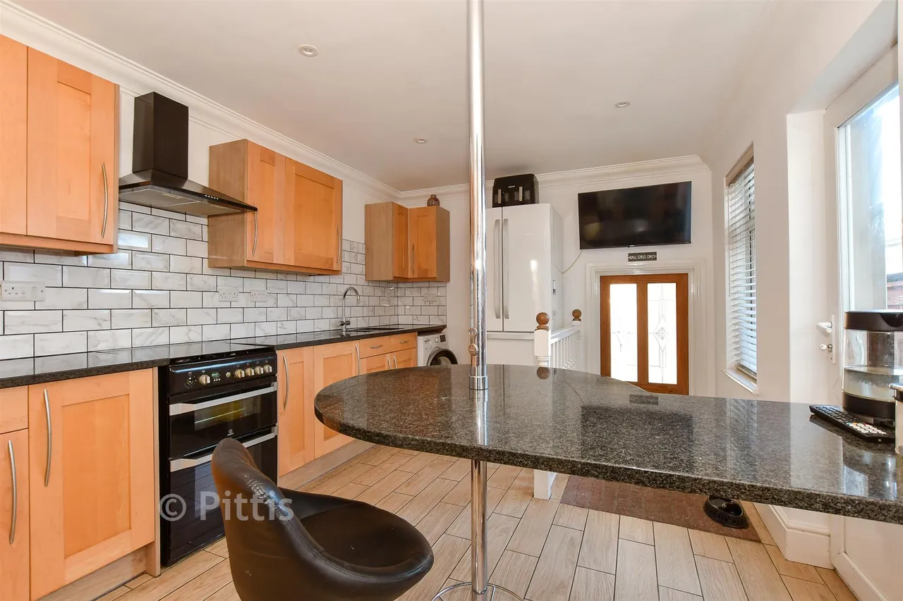 Melville Street, Sandown, PO36, photo 4