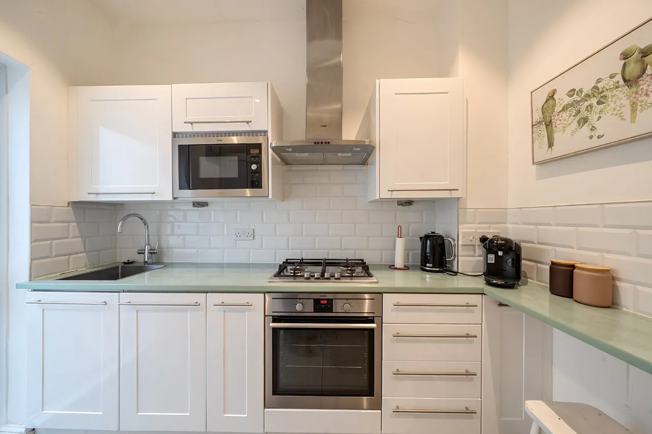 Brondesbury Road, London, NW6, photo 3