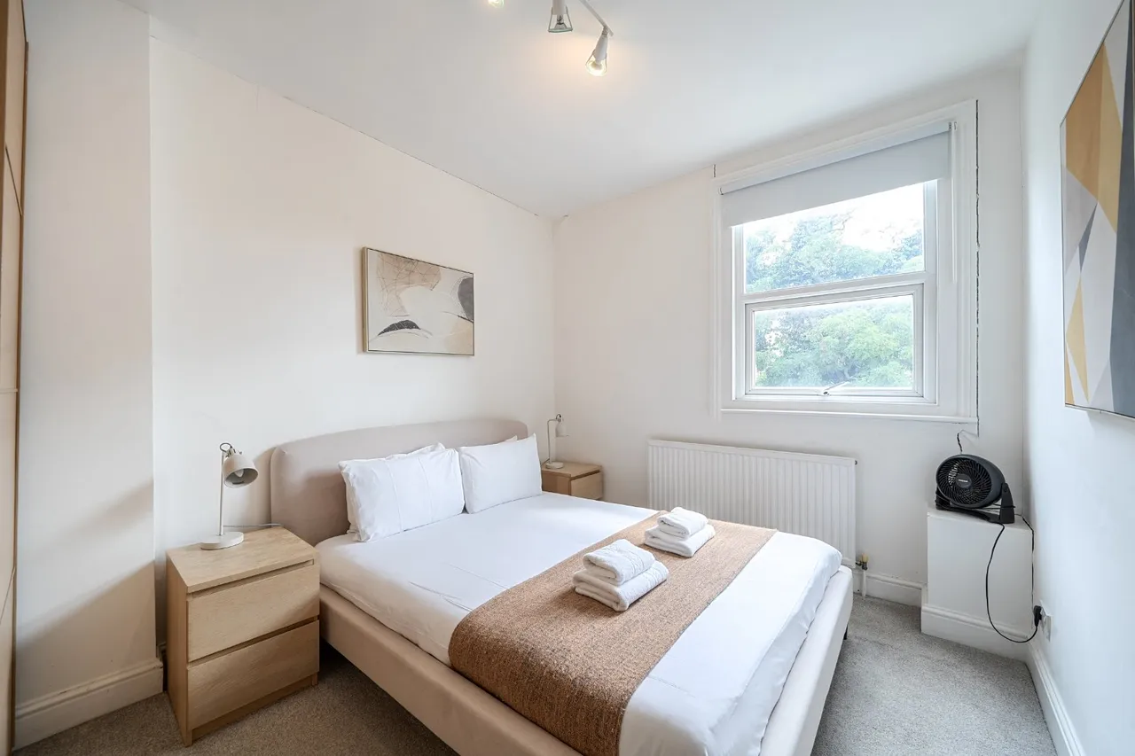 Brondesbury Road, London, NW6, photo 4