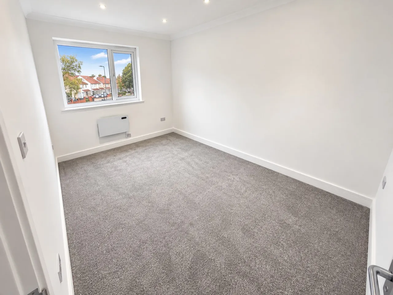 Burns Avenue, Southall, UB1, photo 8