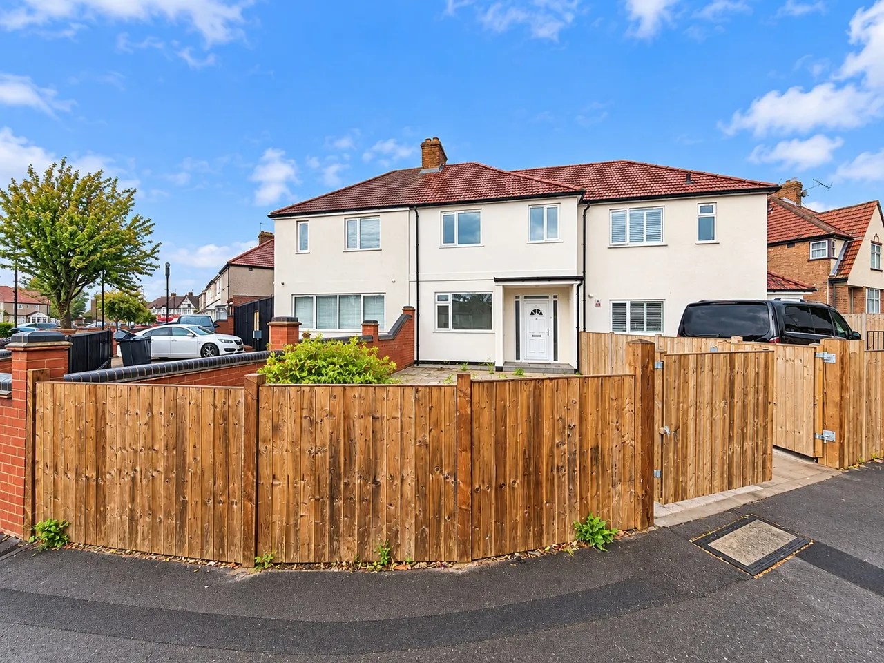 3 bed house for sale, Burns Avenue, Southall, UB1
