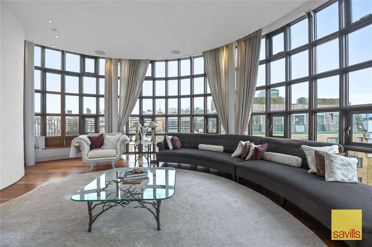 3 bed flat for sale — Clink Street, London, SE1 9DW