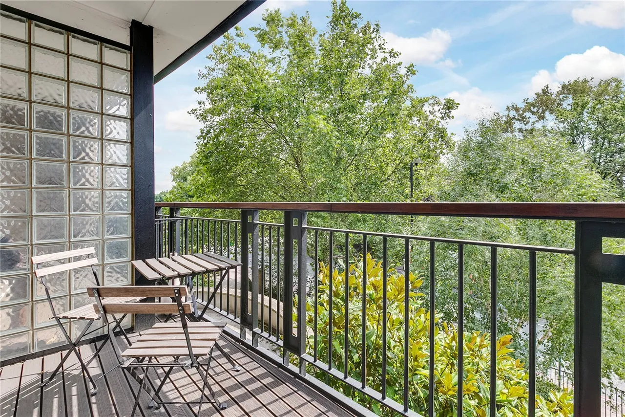 Pentonville Road, Islington, N1, photo 2