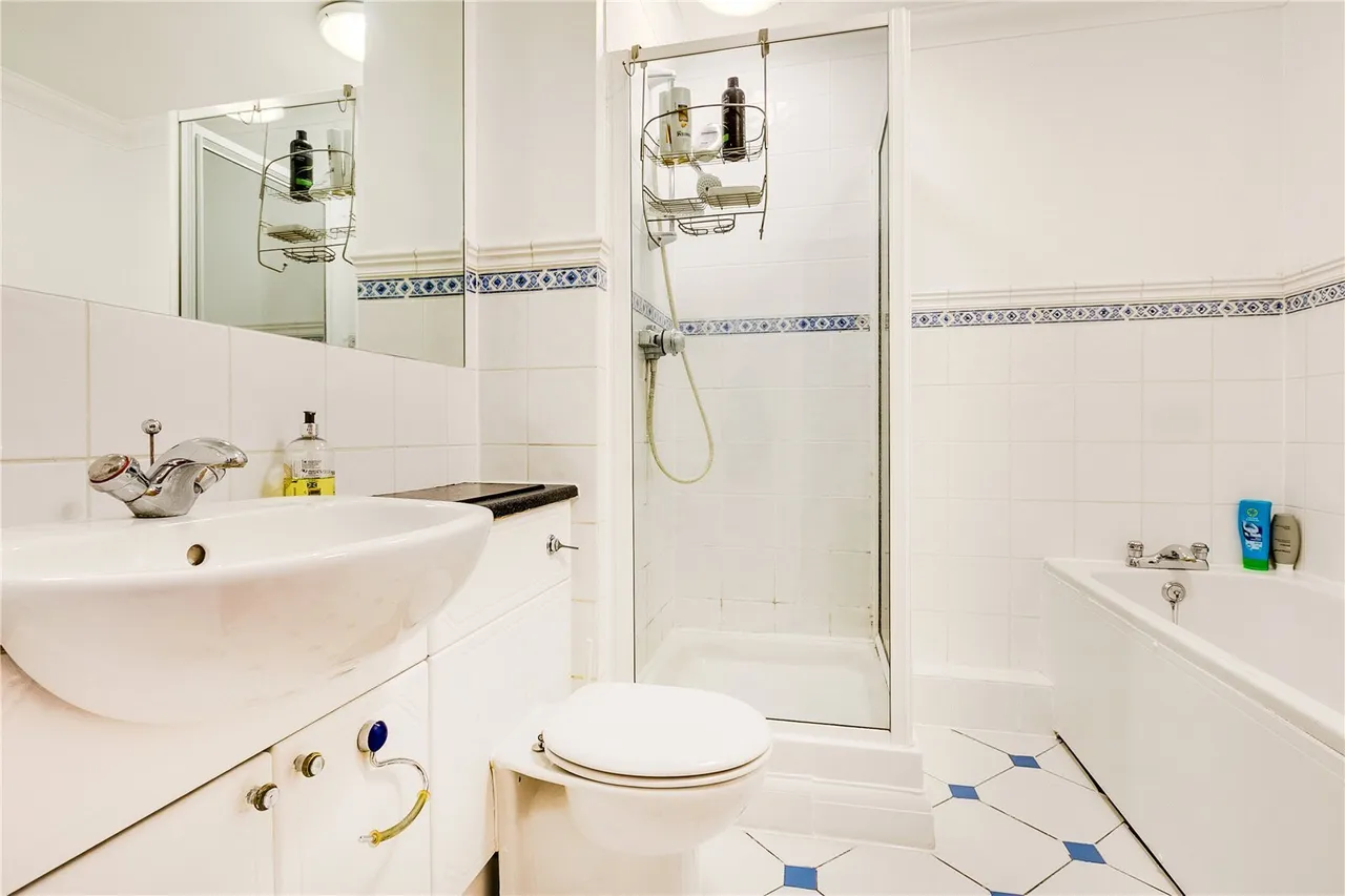 Pentonville Road, Islington, N1, photo 8