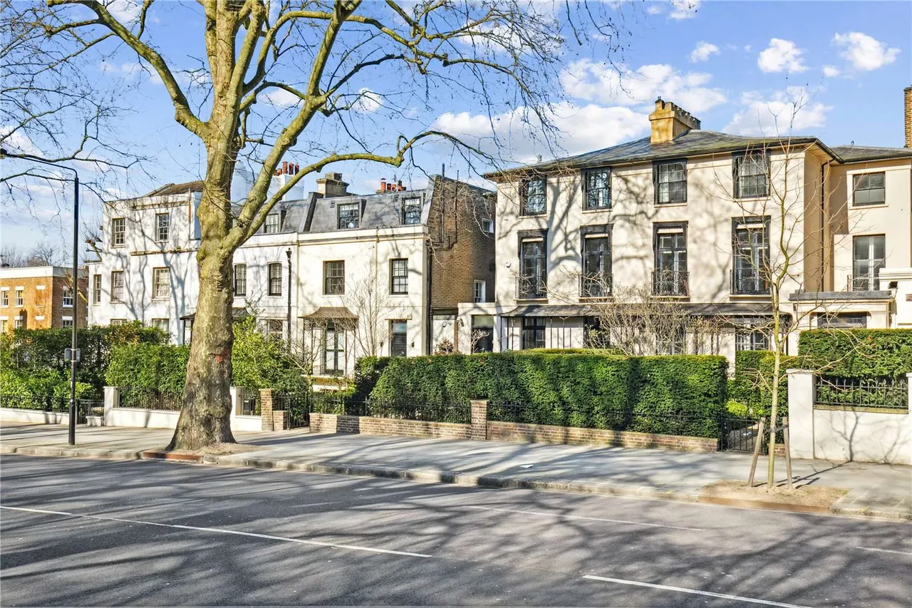 Holland Park Avenue, London, W11 3QU, photo 2