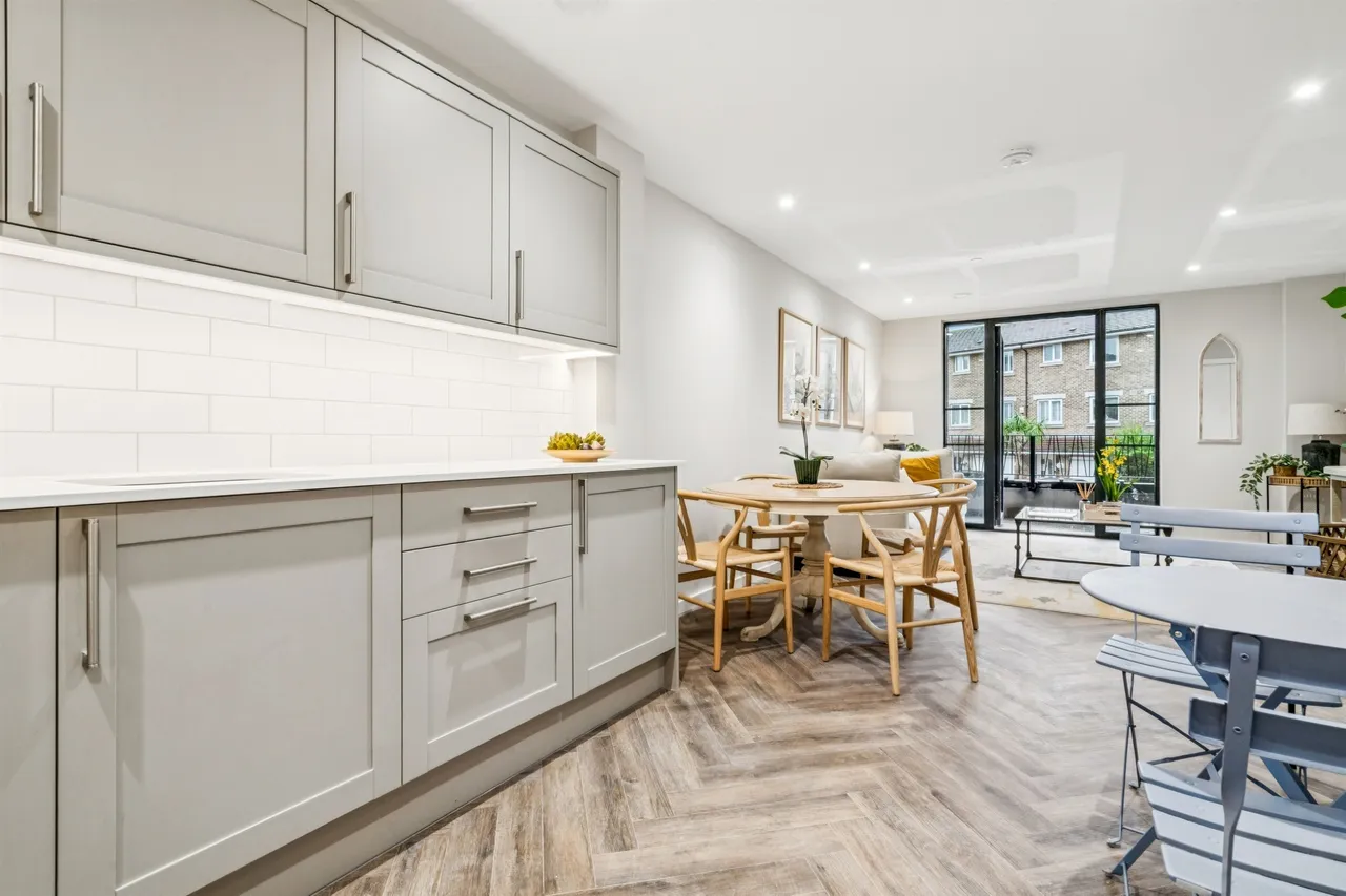 Fallsbrook Road, London, SW16, photo 6
