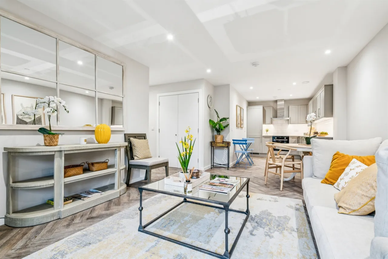 Fallsbrook Road, London, SW16, photo 11