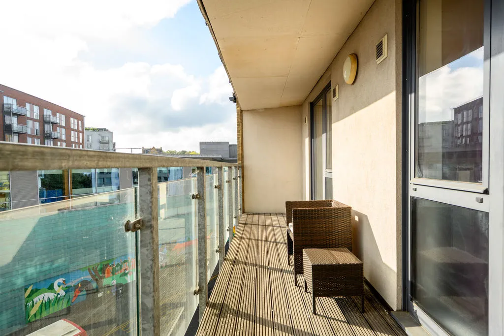 Hepworth Way, Walton-On-Thames, KT12, photo 8