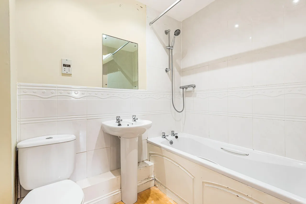 Vicarage Mews, Kirkstall, LS5, photo 9