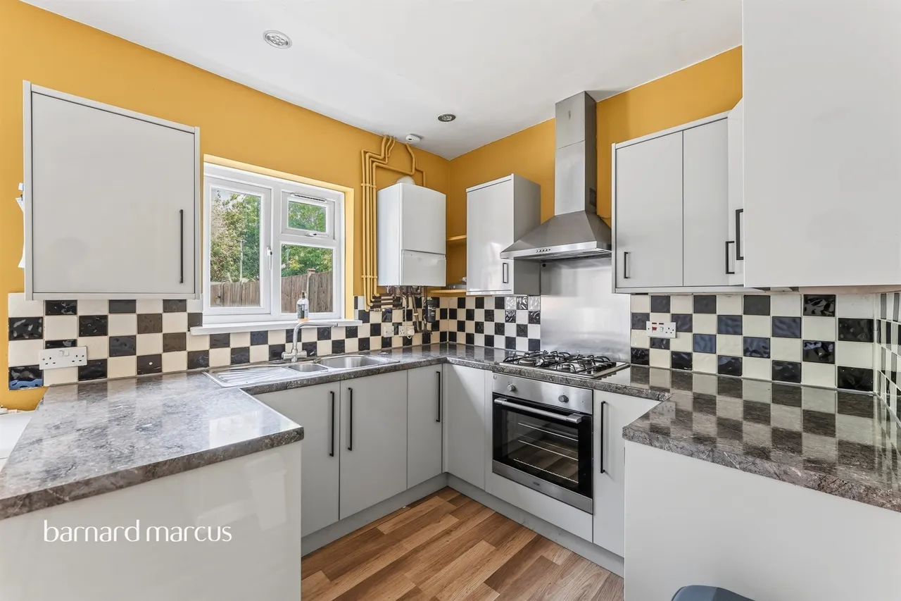 Caithness Road, Mitcham, CR4, photo 2