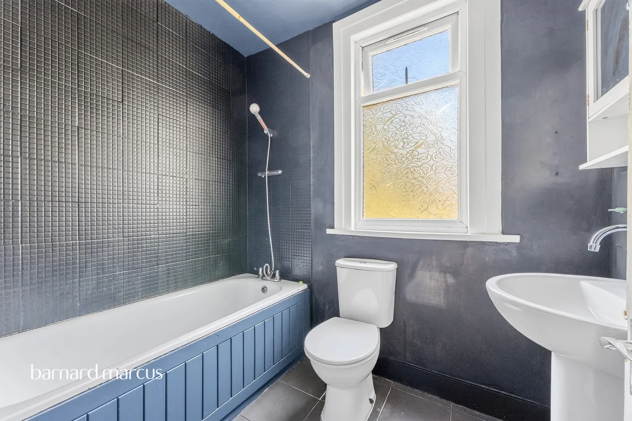 Caithness Road, Mitcham, CR4, photo 15