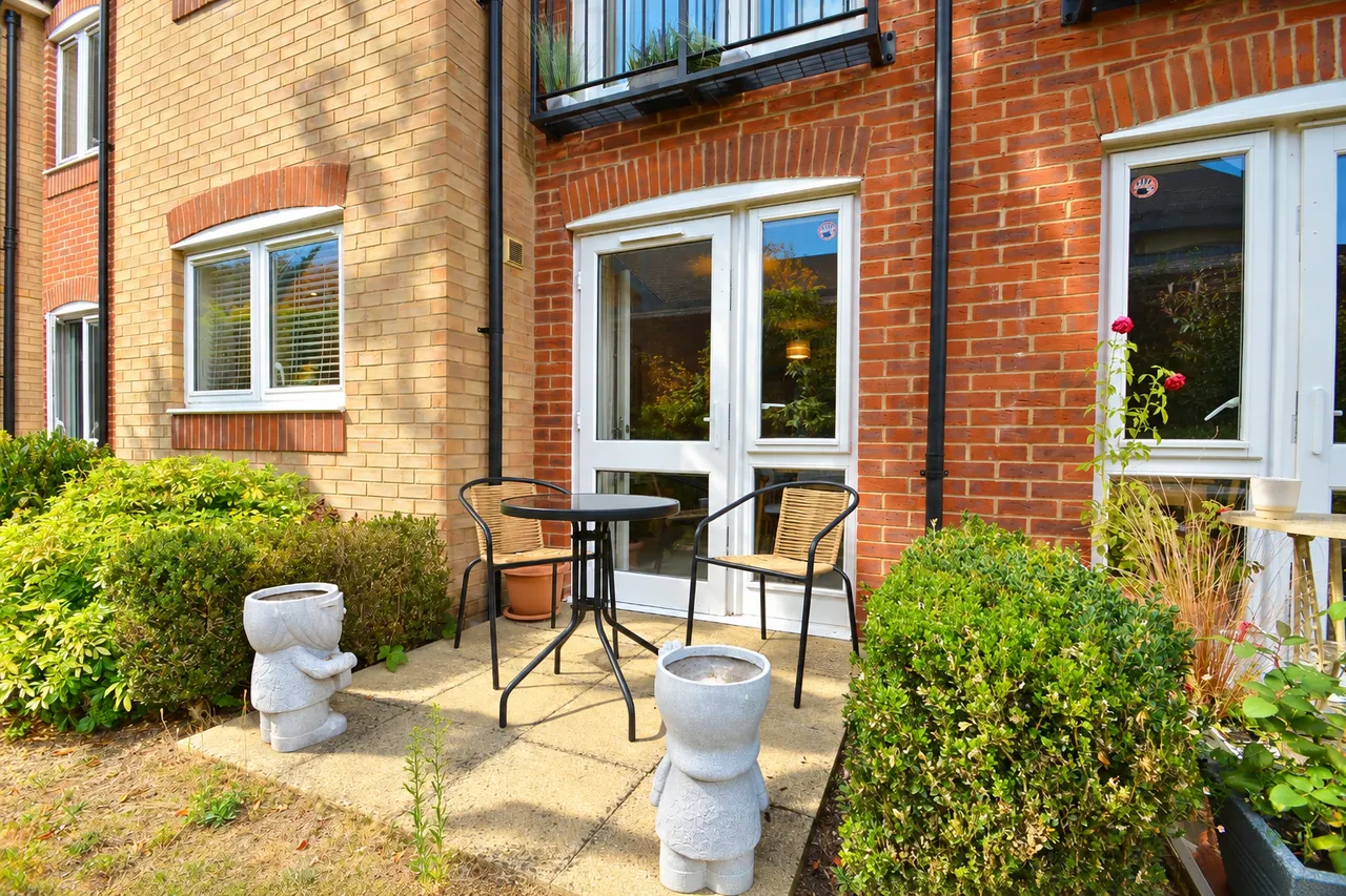 Greyhound Lane, Thame, photo 15