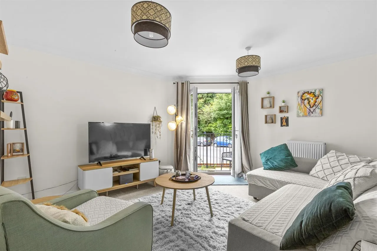 Dashwood Avenue, High Wycombe, HP12, photo 2