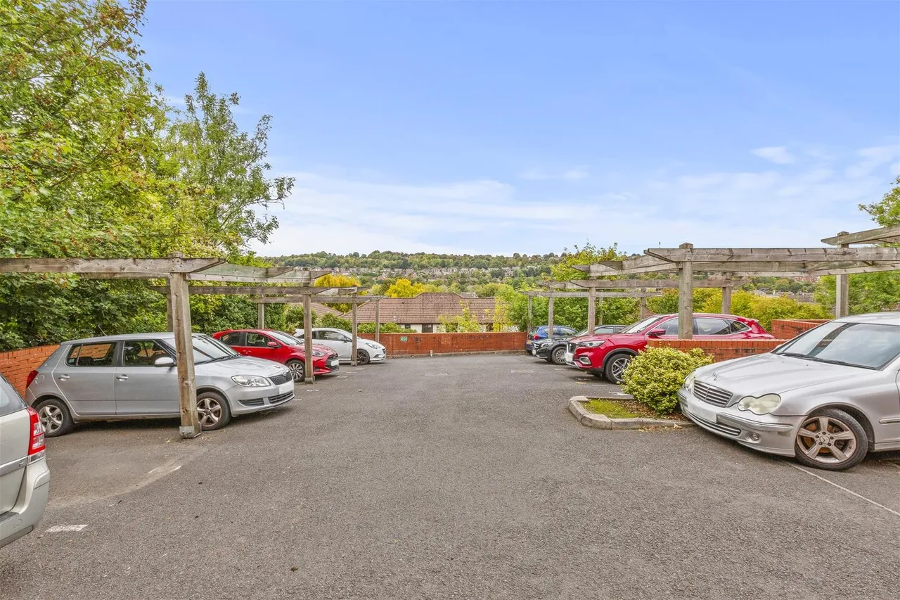 Dashwood Avenue, High Wycombe, HP12, photo 12