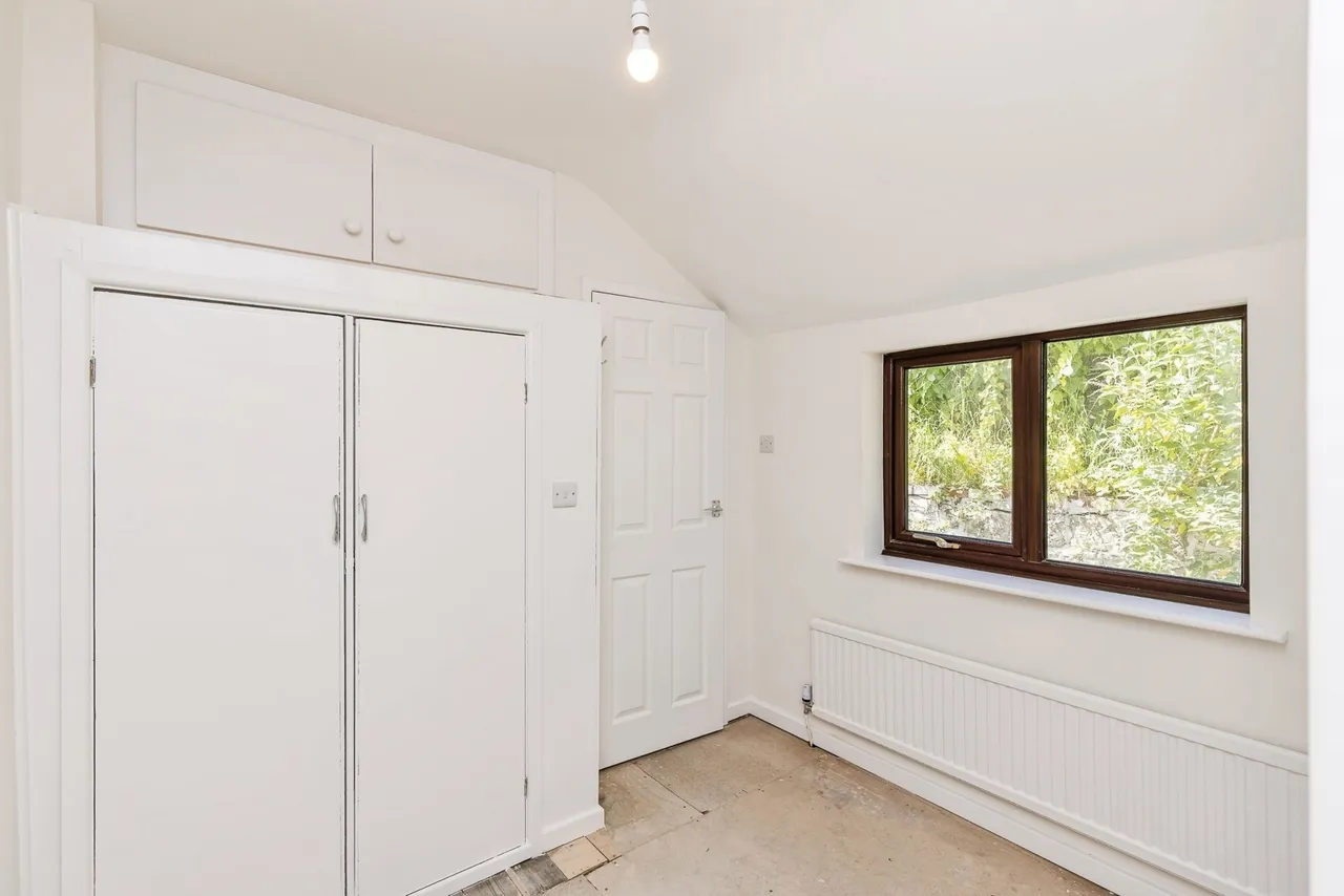 Carden Road, Moss, LL11, photo 12
