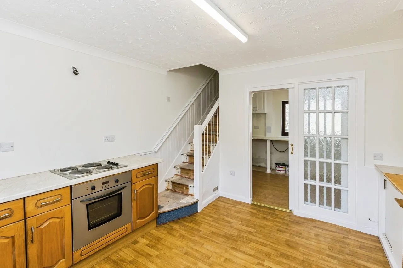 Carden Road, Moss, LL11, photo 2