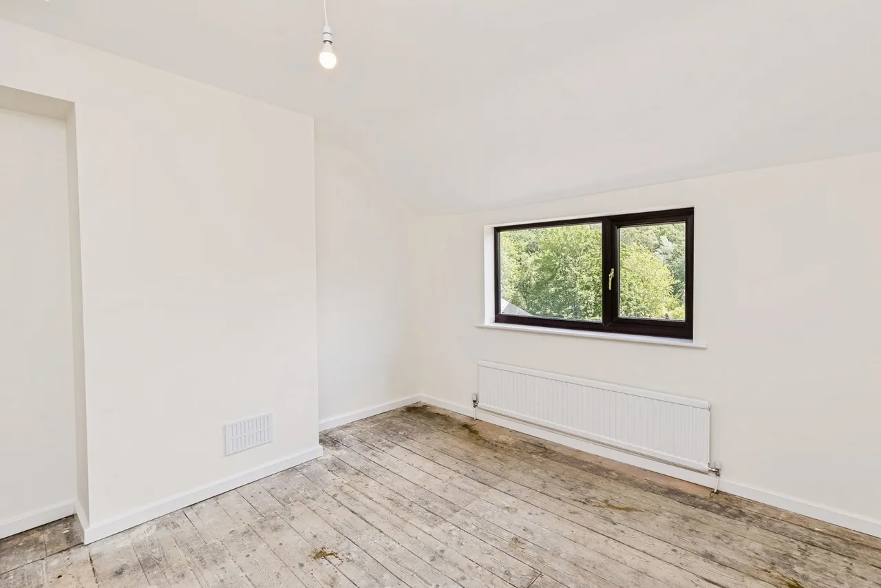 Carden Road, Moss, LL11, photo 8
