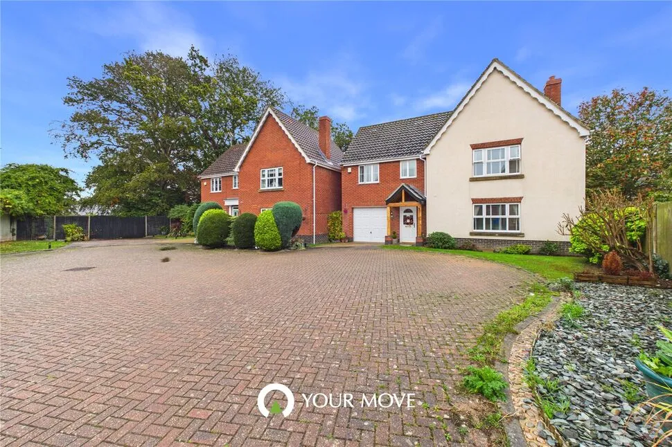 4 bed house for sale, Burlingham Drive, Carlton Colville, NR33