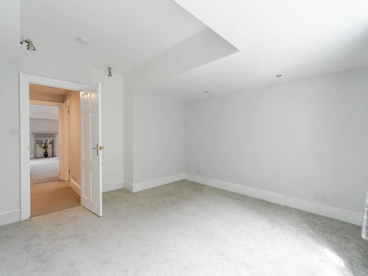 Gloucester Lane, New Town, Edinburgh, EH3 6ED, photo 13
