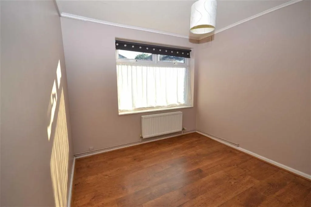 Winchester Way, Cheltenham, GL51, photo 6