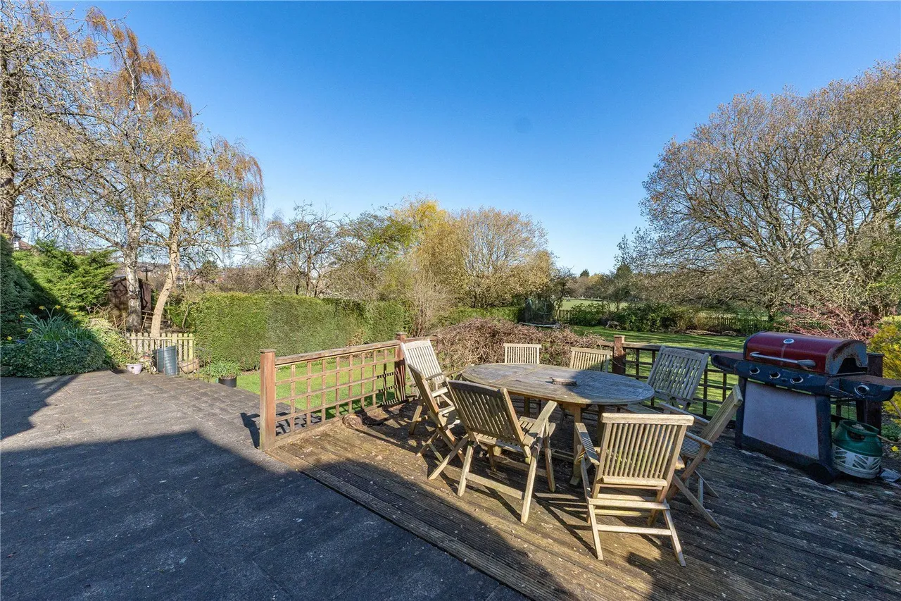 Sandhill Grove, Leeds, LS17, photo 16