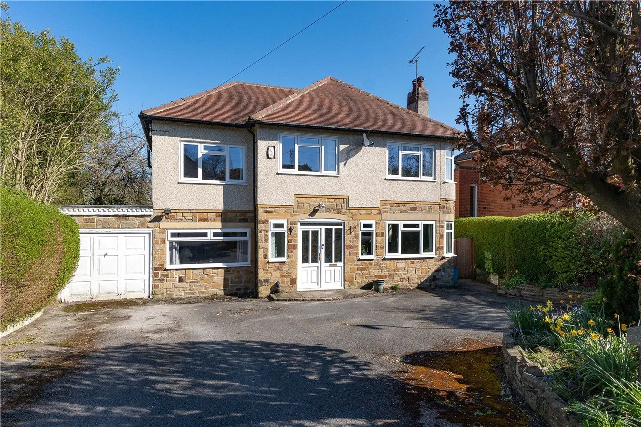 5 bed house for sale, Sandhill Grove, Leeds, LS17