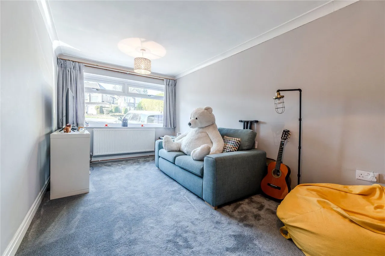 Sandhill Grove, Leeds, LS17, photo 18