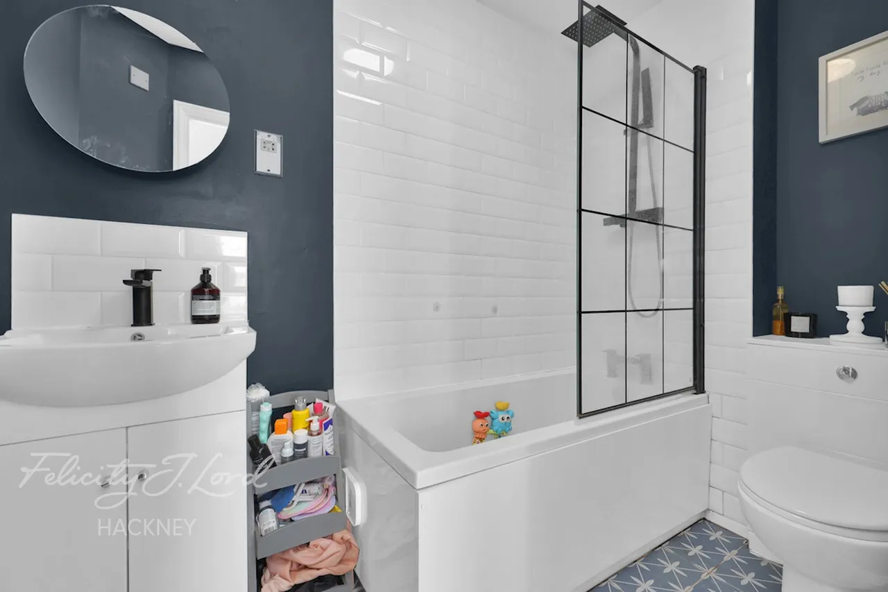 Pickering Close, London, E9, photo 8