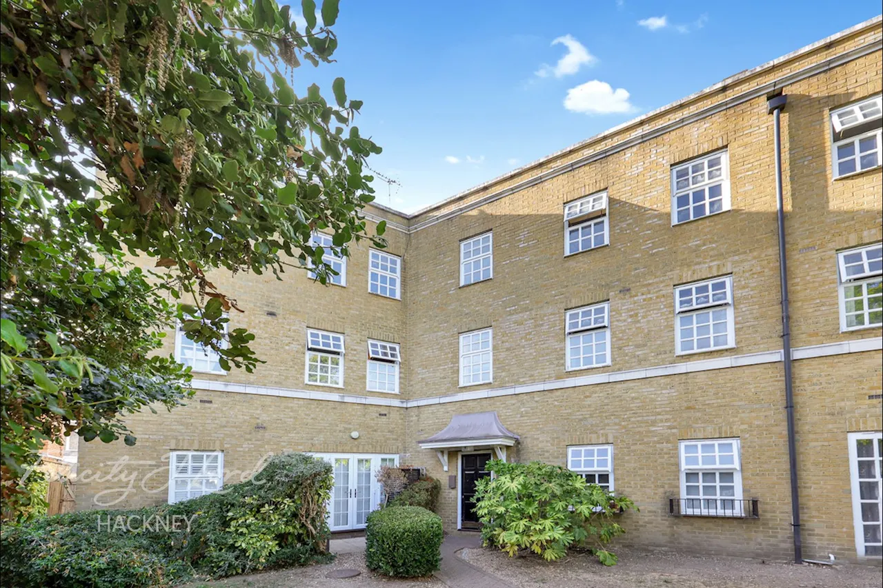 Pickering Close, London, E9, photo 2