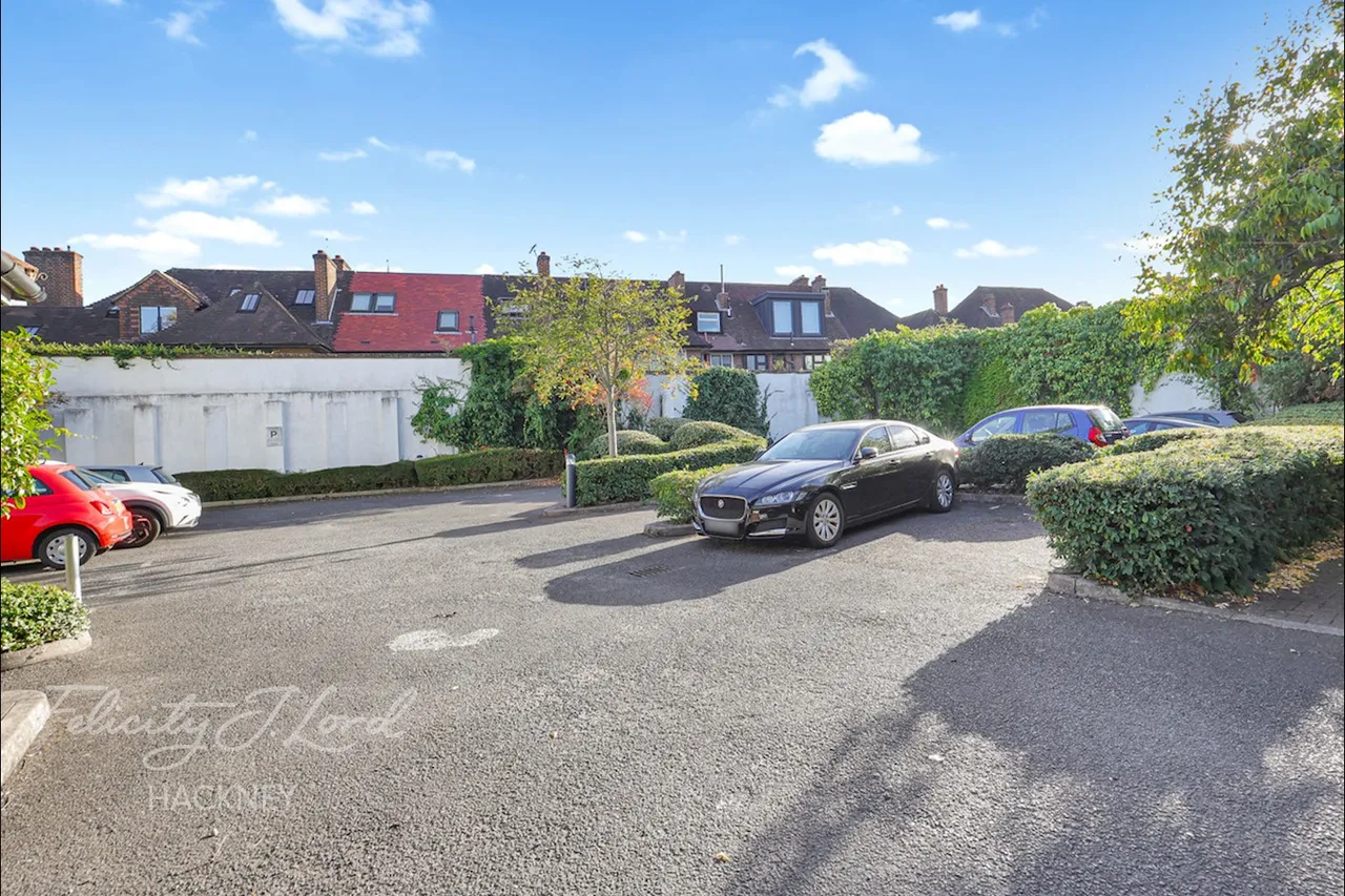 Pickering Close, London, E9, photo 26