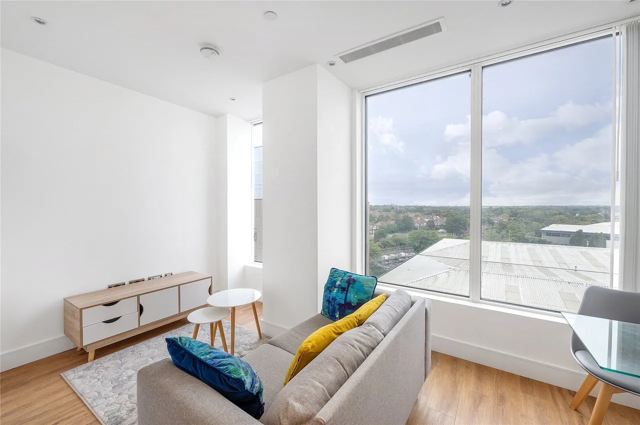 flat for sale — West Gate, London, W5