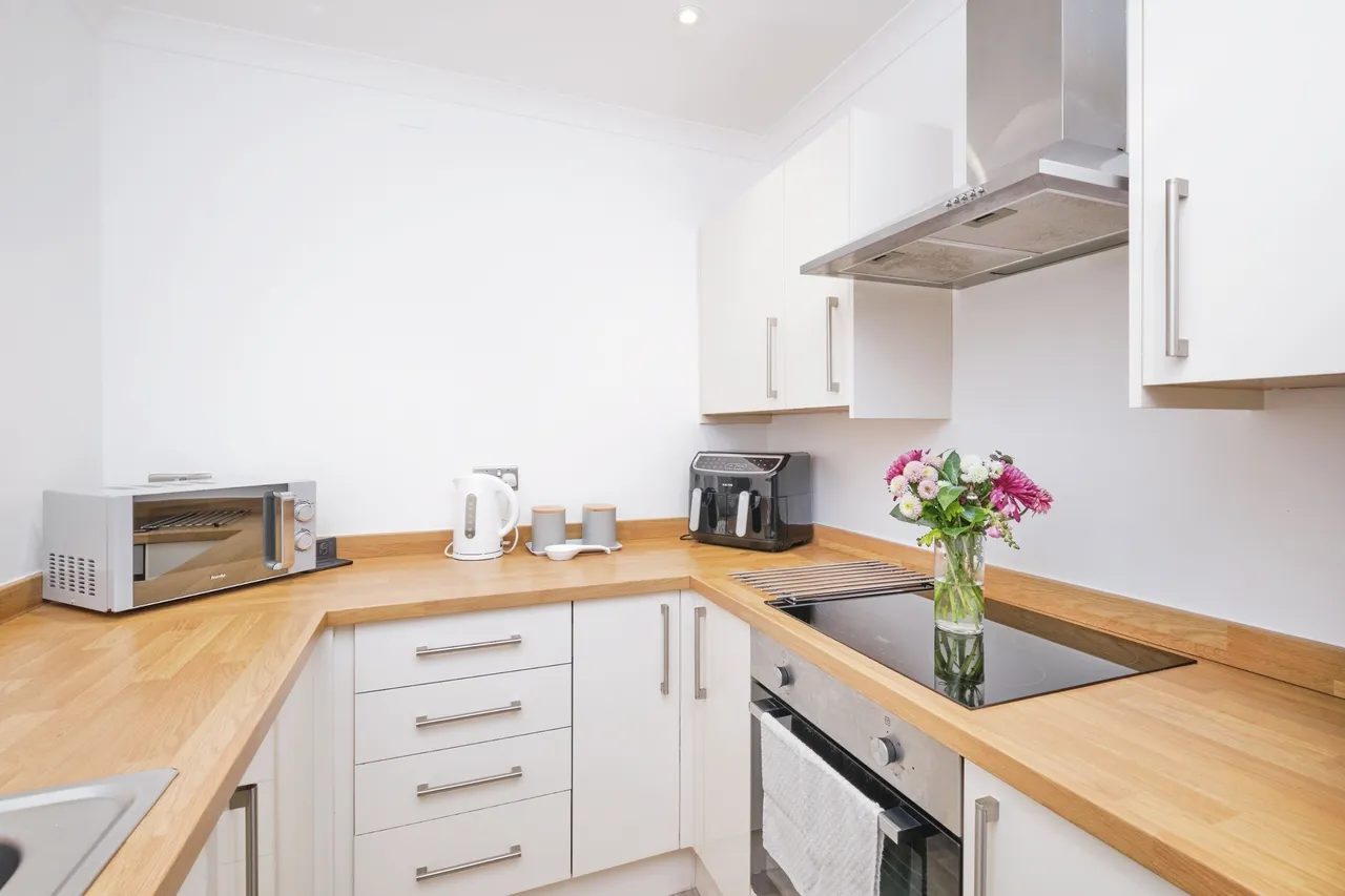 Amington Road, Tamworth, Staffordshire, B77, photo 9