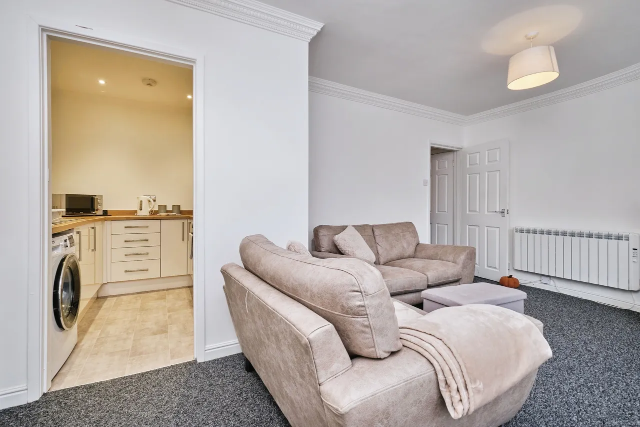 Amington Road, Tamworth, Staffordshire, B77, photo 3