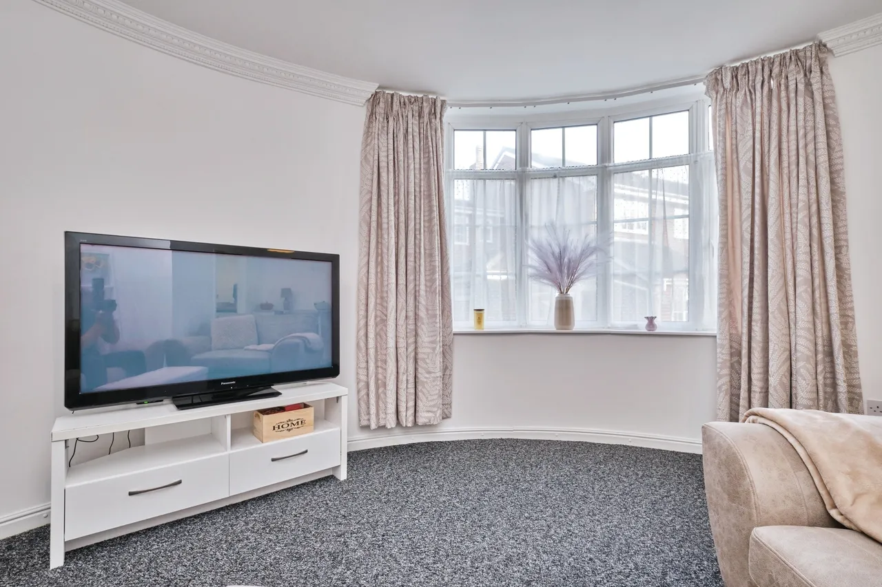 Amington Road, Tamworth, Staffordshire, B77, photo 8