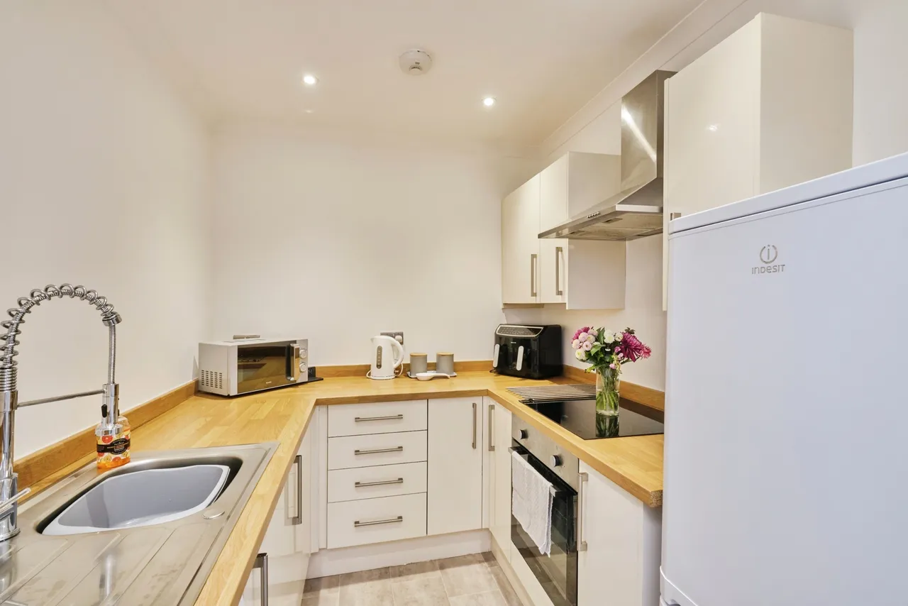 Amington Road, Tamworth, Staffordshire, B77, photo 5