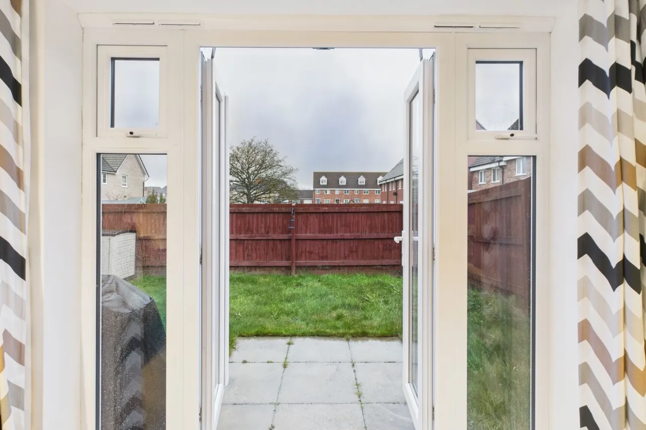 Musselburgh Way, Bourne, PE10, photo 18