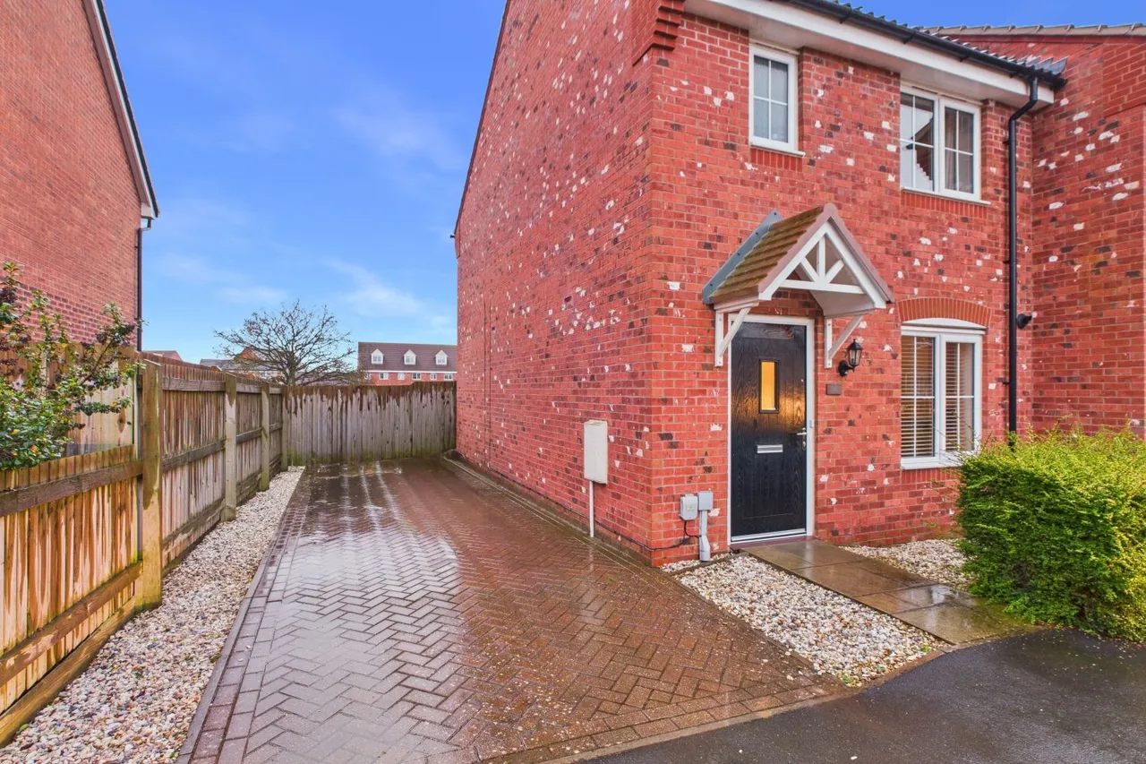 Musselburgh Way, Bourne, PE10, photo 19