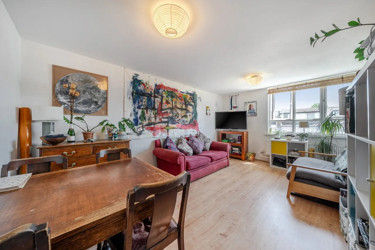2 bed flat for sale — Carlton Grove, SE15