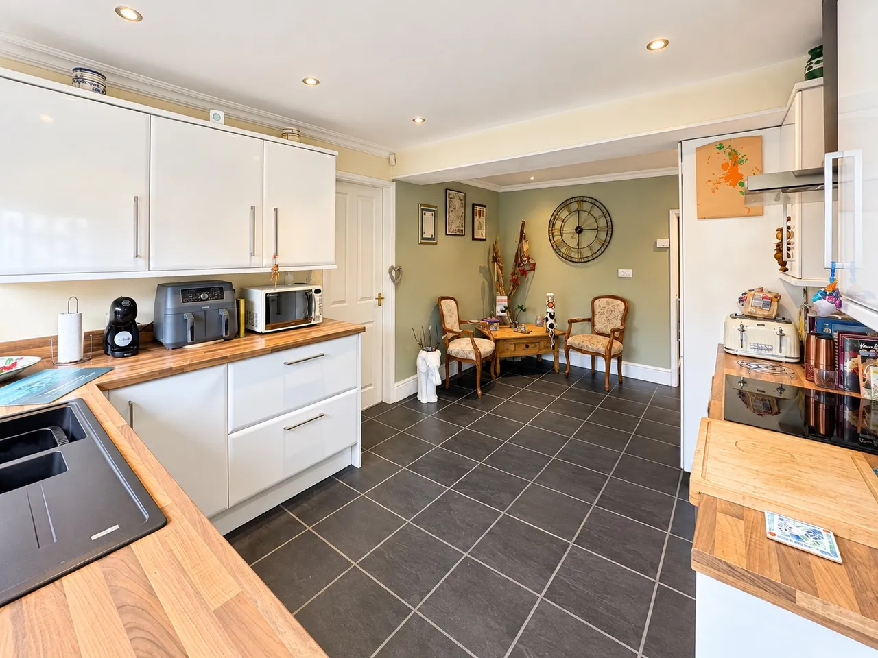 Bernard Avenue, Mansfield Woodhouse, NG19, photo 5