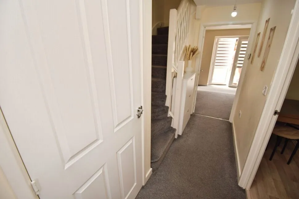 Braunton Avenue, Henley Green, Coventry, CV2, photo 9
