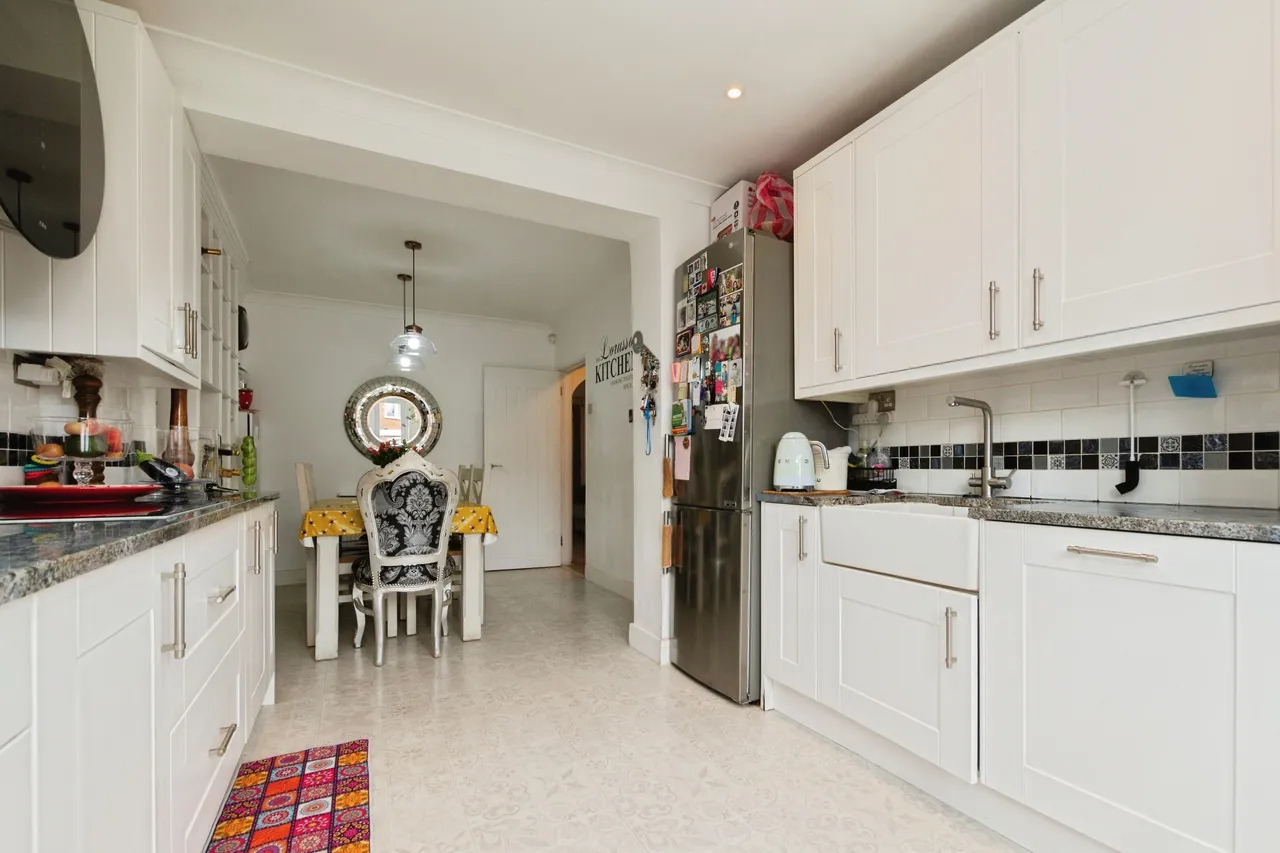 Middleton Road, Carshalton, photo 4
