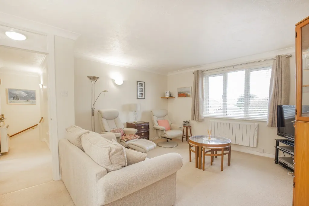 Middleton Court, Wymondham, photo 3