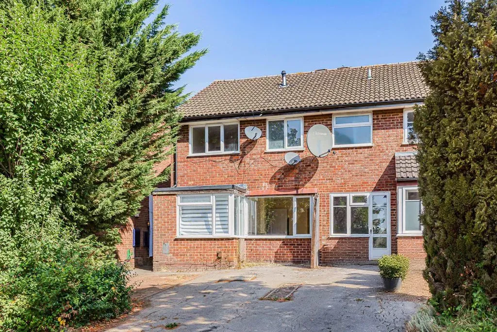 Eston Court, Bradville, Milton Keynes, Buckinghamshire, MK13 7DF, photo 11