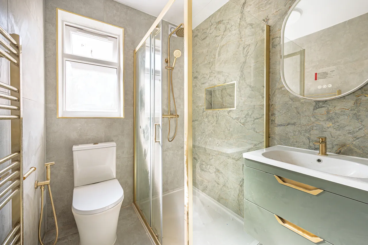 62 Charlton Road, London, photo 8
