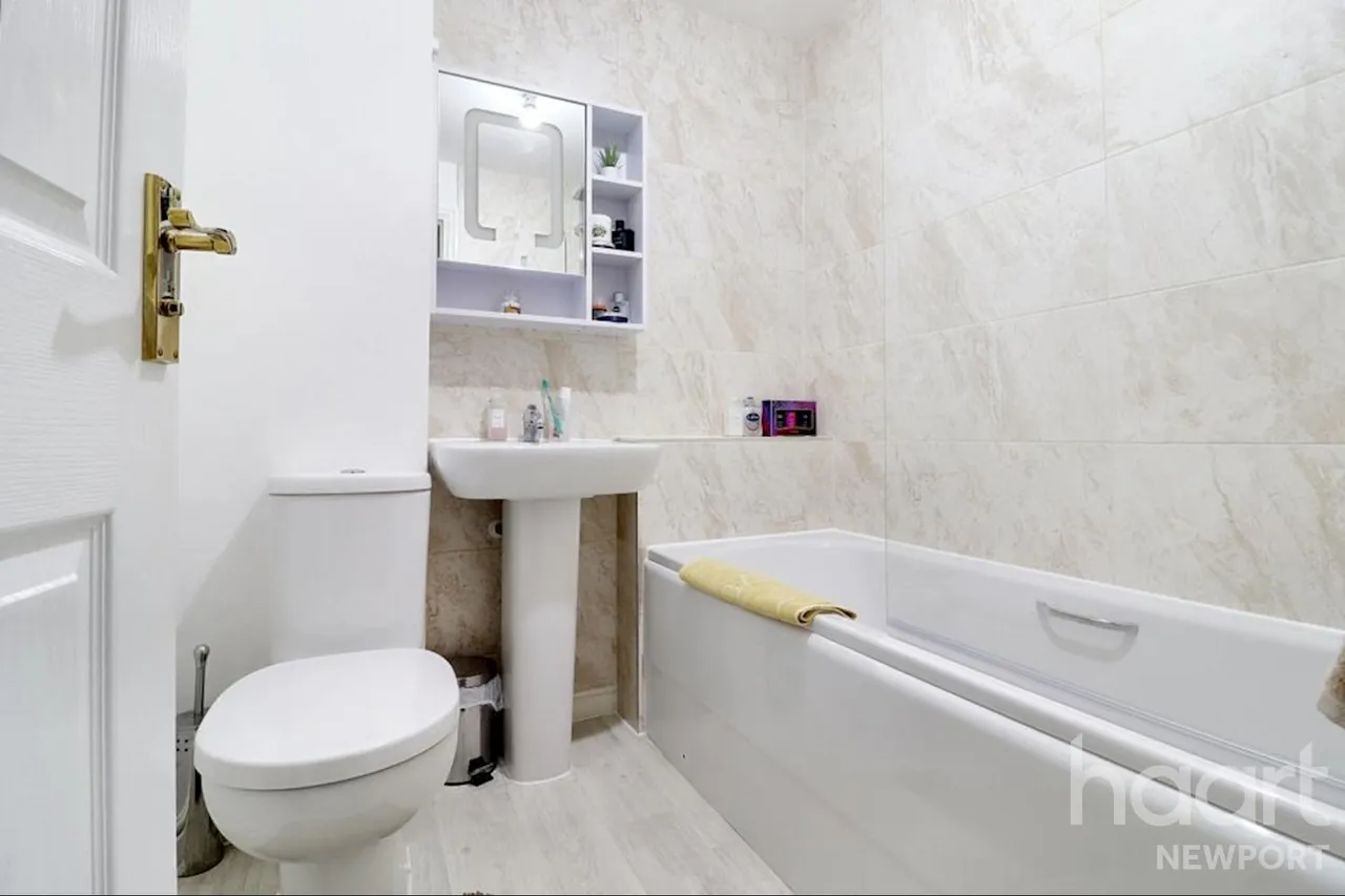Cefn Adda Close, Newport, NP20, photo 14